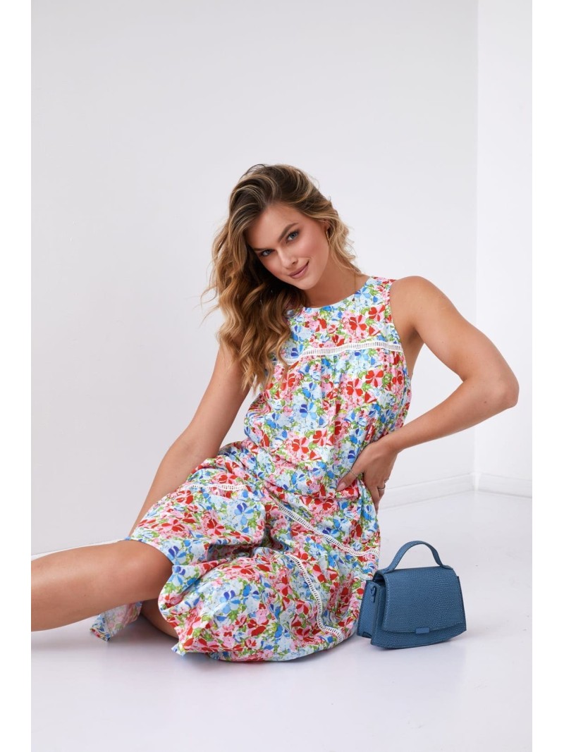 Trapezoid summer dress with flowers, blue and red 3078 - Online store - Boutique